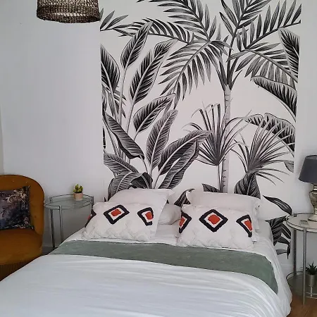 Le 9 En Cuisine Szálloda