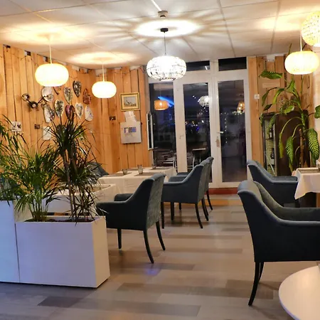 Hotel Le 9 En Cuisine 2*